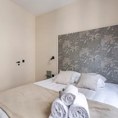 St Antoine 4 Travelers Apartamento