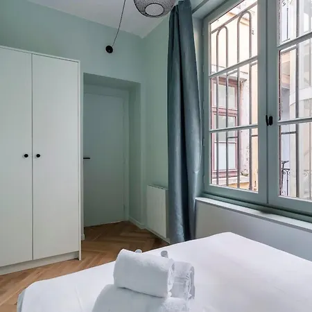 St Antoine 4 Travelers Апартаменты Лион